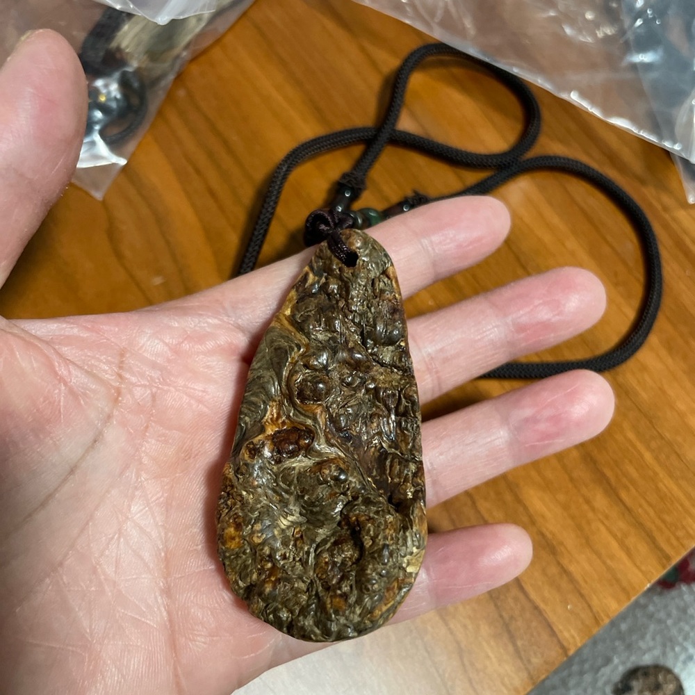 New handmade natural wood pendant necklace